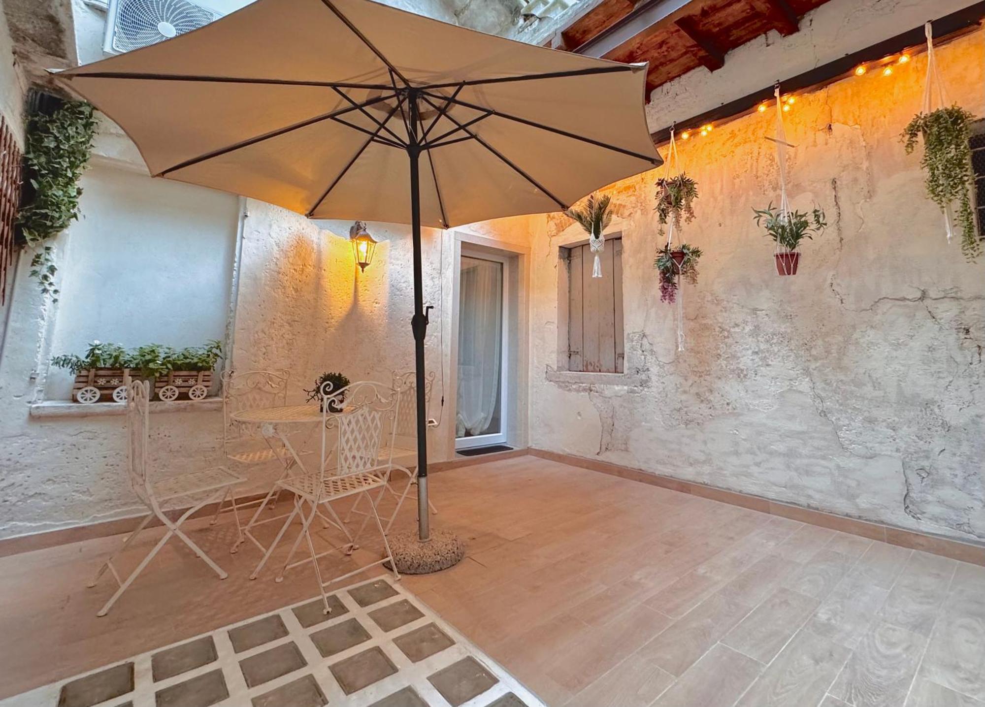 Airoldi Palace Apartment Chioggia Bagian luar foto